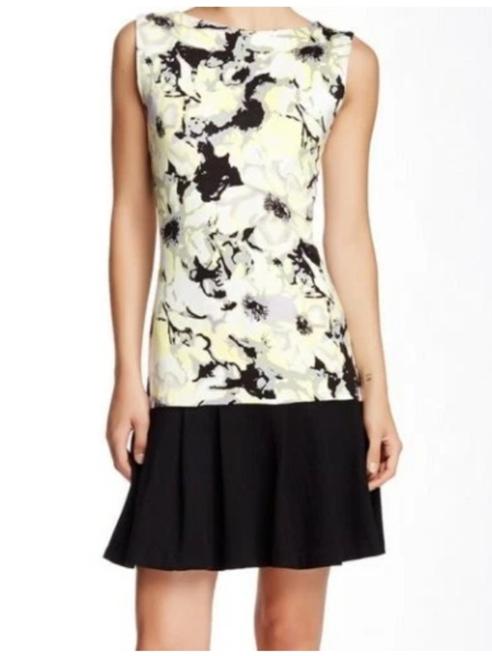 Vértigo Sleeveless Floral-Print Mini Dress in White, Yellow & Black